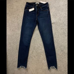 NWT Loft chewed hem skinny crop jeans mid rise 24